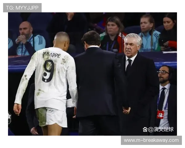 皇马前锋姆巴佩成为自拉莫斯后首位单赛季西甲两次罚入勺子点球的球员。