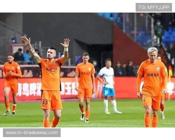 德甲冬窗关闭后转会市场平静，各队阵容基本确定冲刺下半程