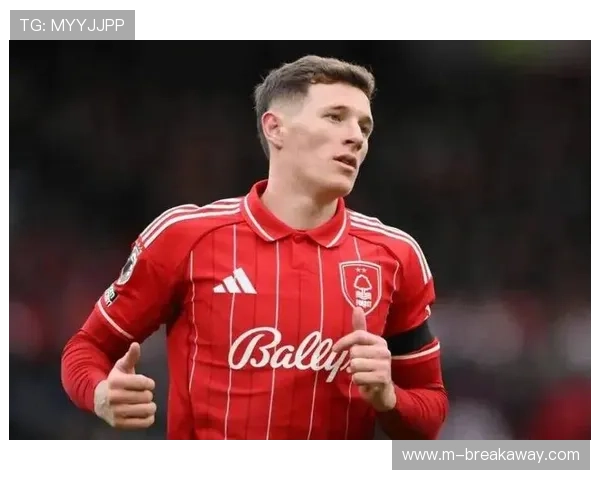 曼联夏窗头号目标遭遇耻辱，22分钟被换下引转会疑虑